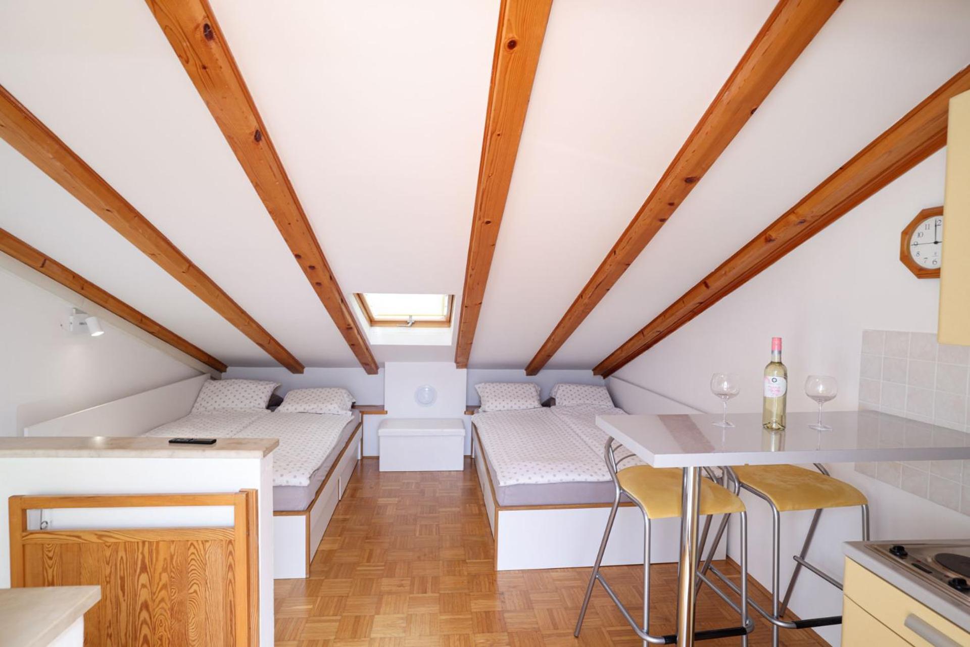 Mhouse Apartment Piran Luaran gambar