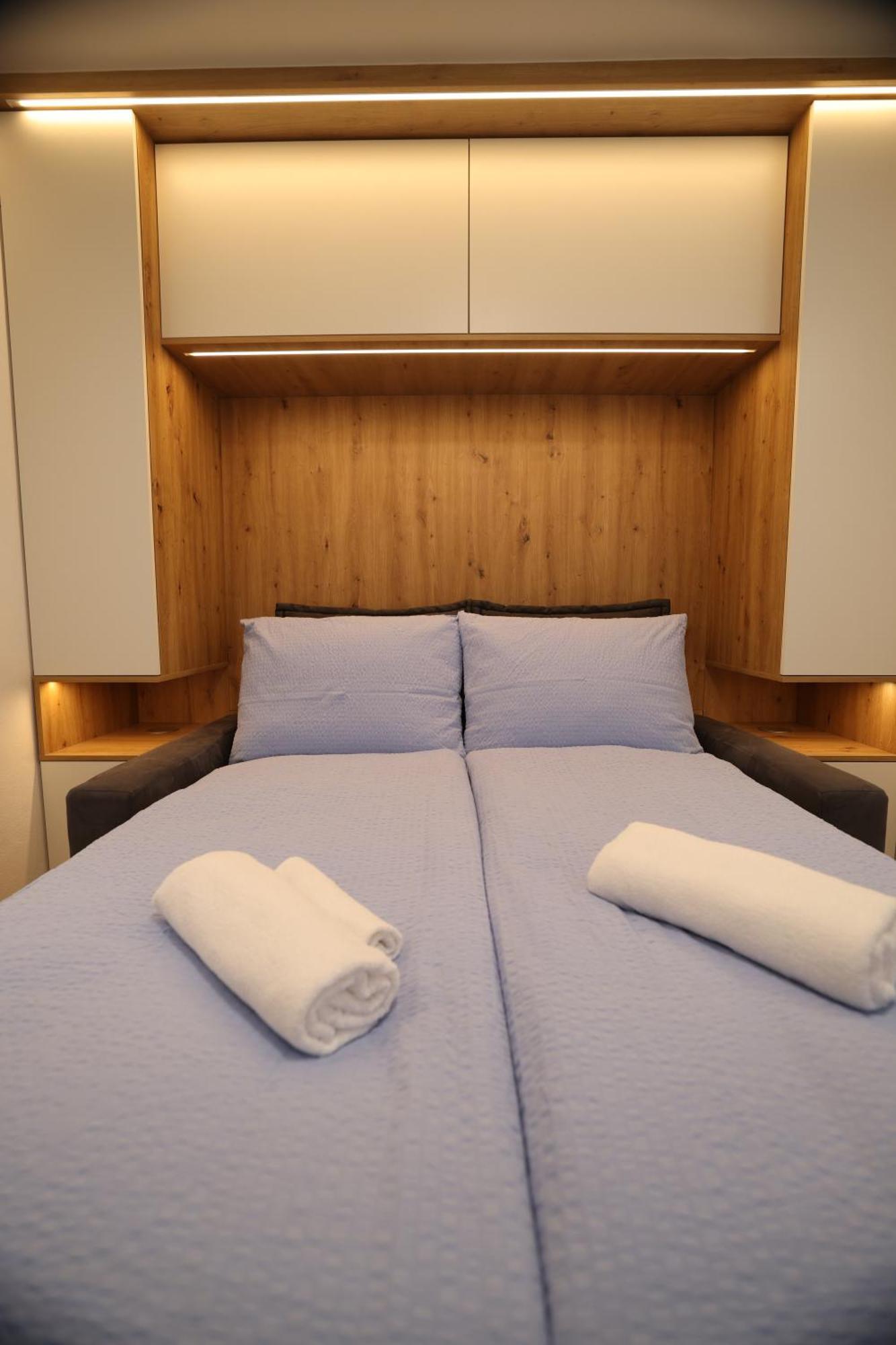 Mhouse Apartment Piran Luaran gambar